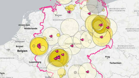 Eine Deutschlandkarte, auf der mit großen kreisen Rechenzentren eingetragen sind